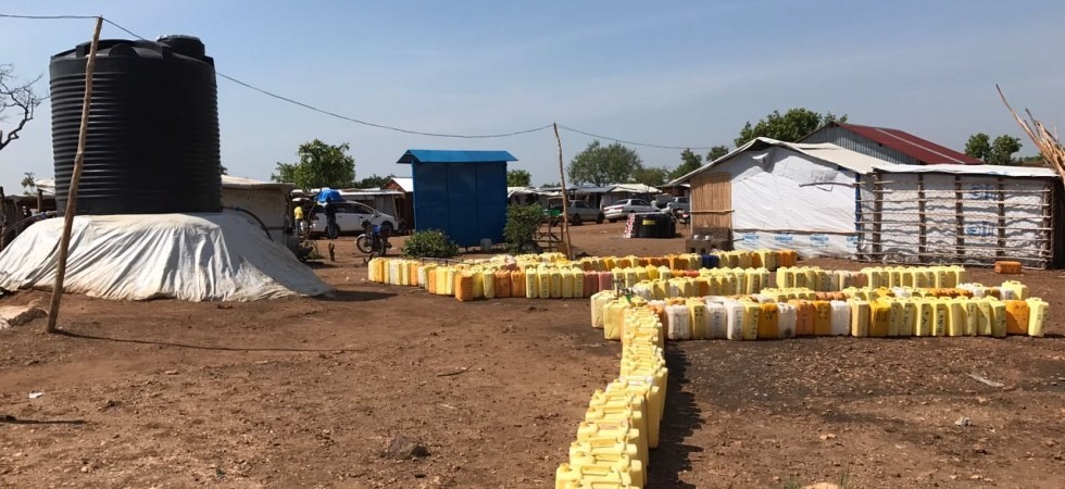 'Aiutaci a casa loro', la nuova campagna Acav tra acqua, educazione e agricoltura in Uganda
